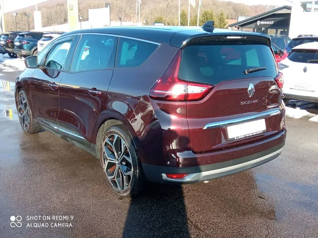 Gebraucht Renault Scenic E-Tech 140 PS (102 kW) 2022 Rot Limousine