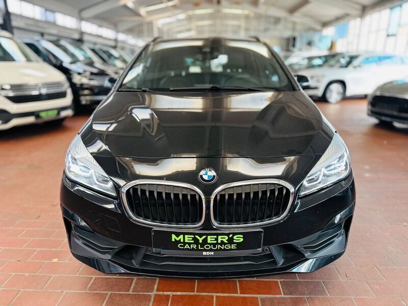 Schwarz Gebraucht 2020 BMW 220 Active Tourer Advantage Van / Kleinbus | 21.400 € (Fairer Preis) - Bild 1/4