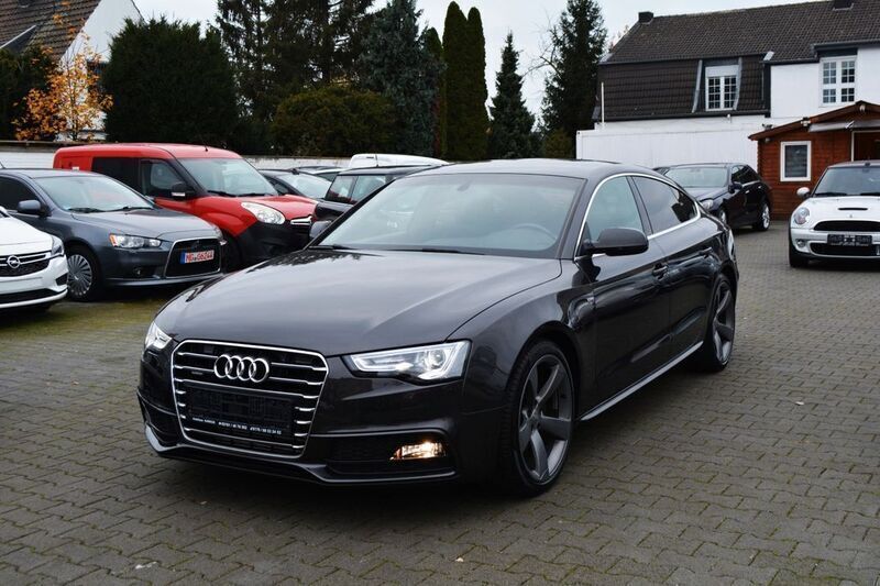 Grau Gebraucht 2017 Audi A5 Sportback S-Line Limousine | 19.490 € (Superpreis) - Bild 1/4