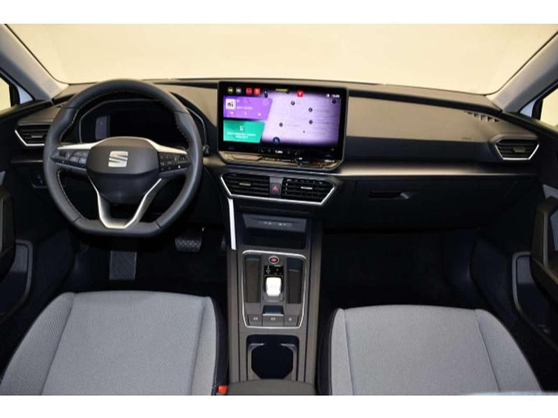Neu Seat Leon Style 150 PS (110 kW) 2025 Glacial weiß metallic Limousine