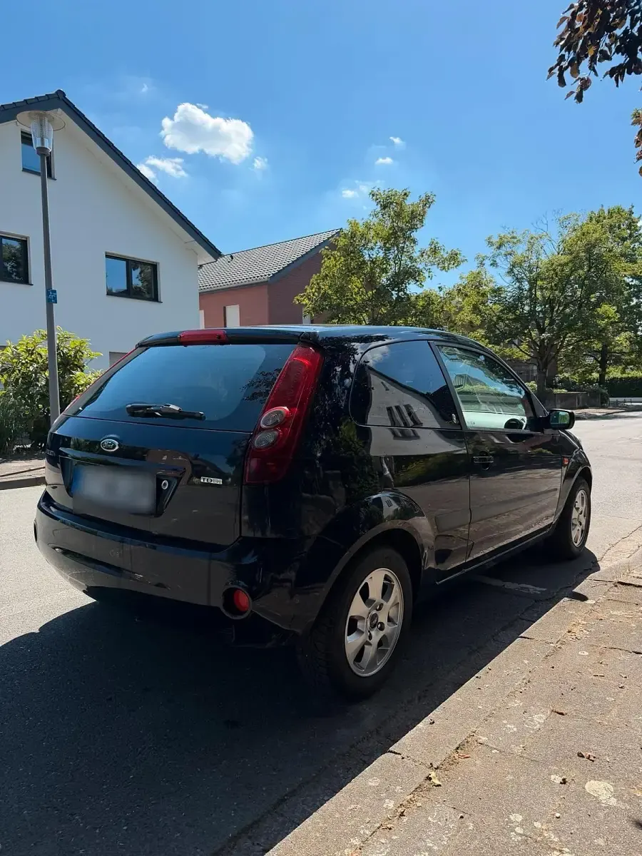 Gebraucht Ford Fiesta 75 PS (55 kW) 2006 Blau Kleinwagen