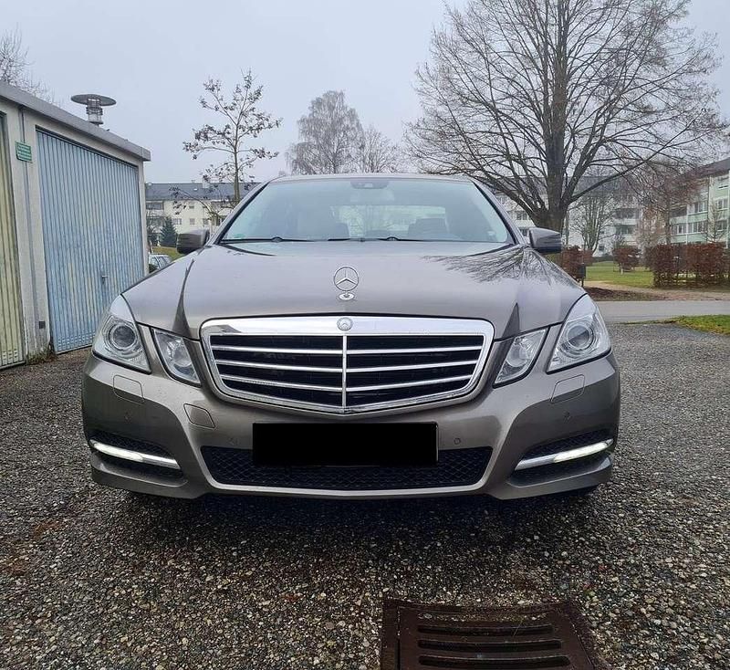Gebraucht Mercedes E300 231 PS (169 kW) 2012 Grau Limousine