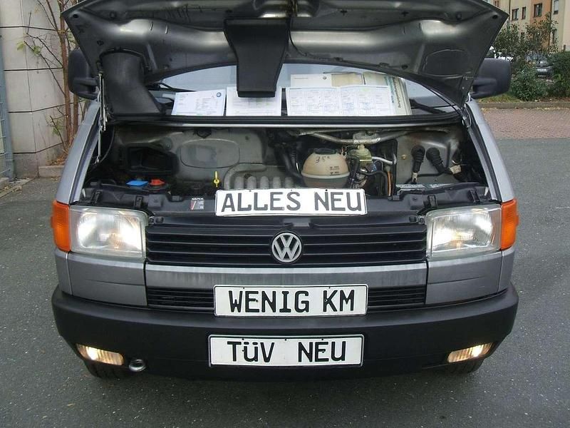 Gebraucht VW Multivan 88 PS (64 kW) 1993 Grau Van