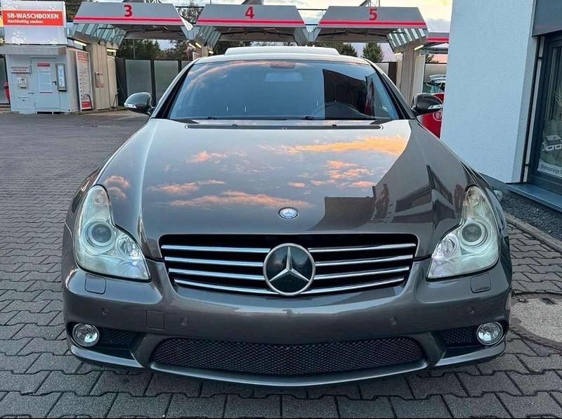 Gebraucht Mercedes CLS63 AMG AMG 514 PS (378 kW) 2007 Braun Coupé
