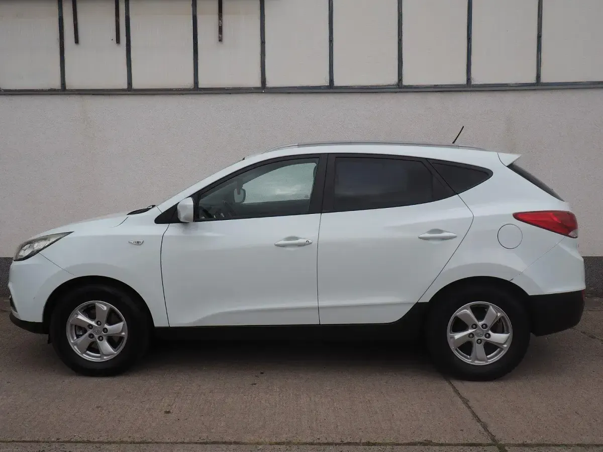 Gebraucht Hyundai ix35 Comfort 116 PS (85 kW) 2011 Weiß SUV