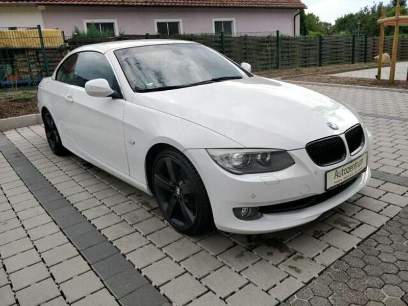 Gebraucht BMW 318 Cabriolet Comfort Edition 143 PS (105 kW) 2010 Weiß Cabrio