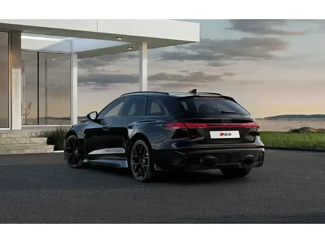 Neu Audi RS5 Ambiente 639 PS (469 kW) 2026 Mythosschwarz metallic (metallic) Kombi
