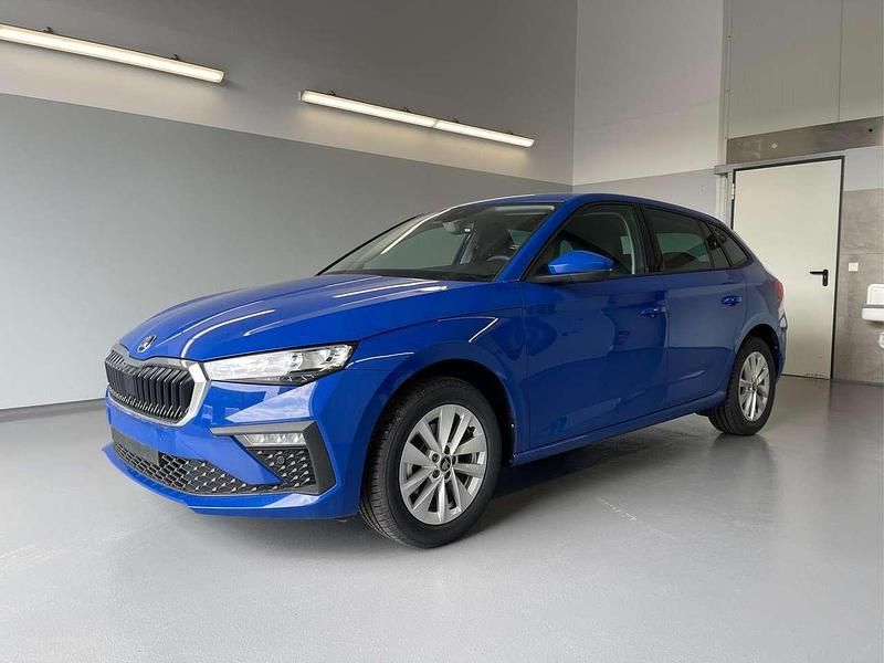 Neu Skoda Scala Selection 116 PS (85 kW) 2026 [k4k4] energy blau Kleinwagen