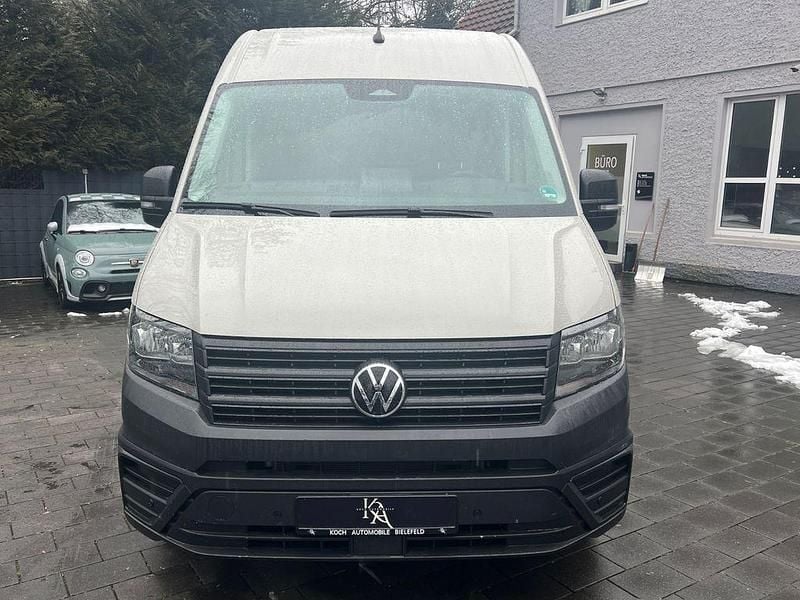Gebraucht VW Crafter 177 PS (130 kW) 2025 Grau Van