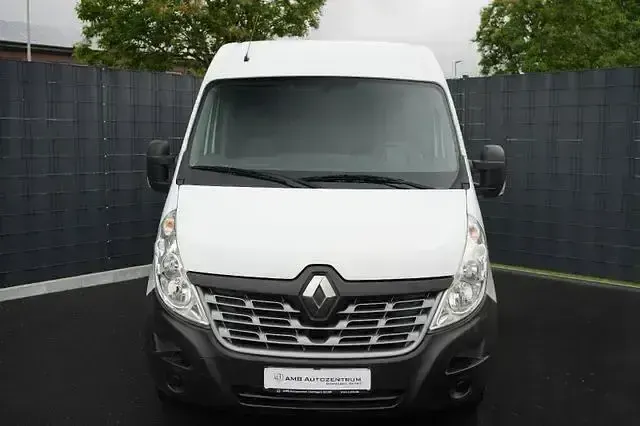 Käytetty Renault Master 131 HP (96 kW) 2019 Valkoinen Tila-auto