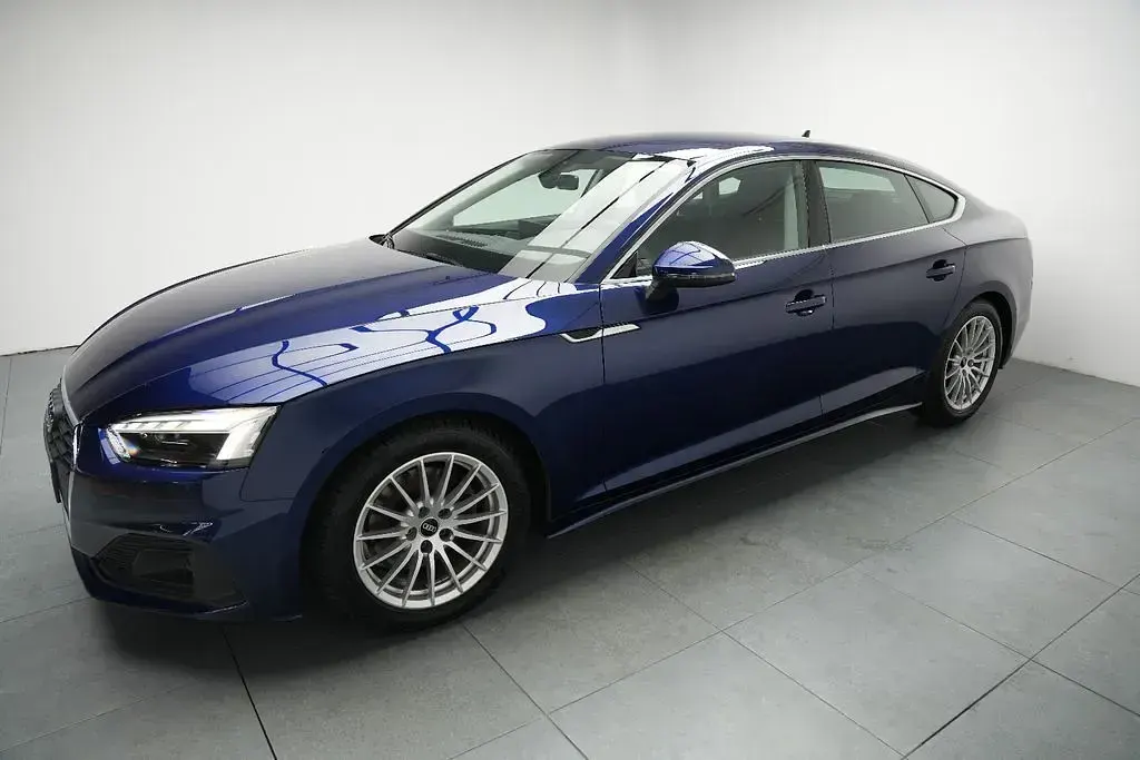 Gebraucht Audi A5 Sportback Basis 163 PS (119 kW) 2022 Blau Kleinwagen