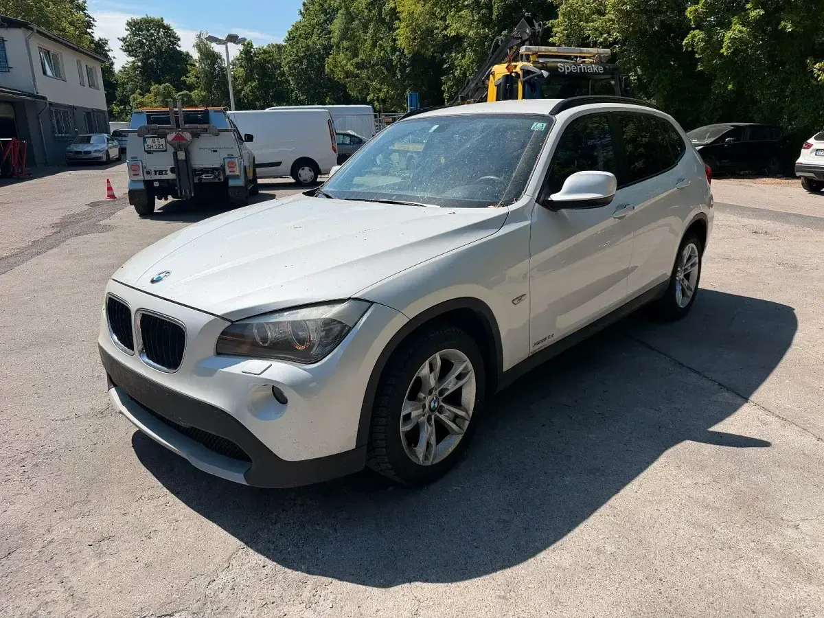 Gebraucht BMW X1 136 PS (100 kW) 2011 Weiß SUV