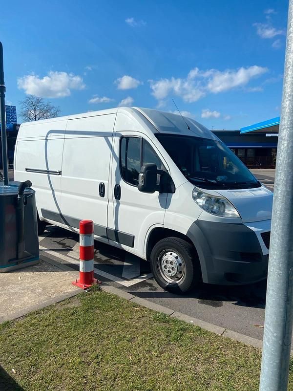 Gebraucht Peugeot Boxer 131 PS (96 kW) 2012 Weiß Van