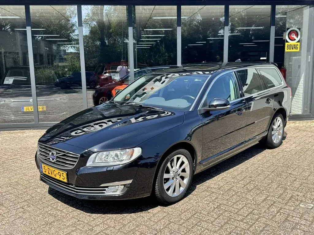 Gebraucht Volvo V70 181 PS (133 kW) 2015 Schwarz Kombi