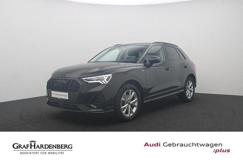 Mythosschwarz metallic Gebraucht 2022 Audi Q3 Ambiente SUV | 30.880 € (Fairer Preis) - Bild 1/4