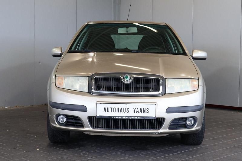 Gebraucht Skoda Fabia 75 PS (55 kW) 2005 Beige Kleinwagen