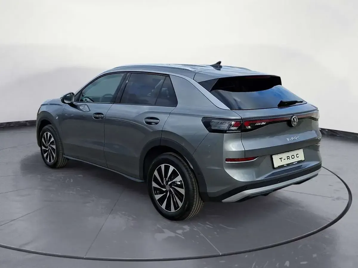 Neu VW T-Roc Style 150 PS (110 kW) 2026 Wolf grey metallic SUV