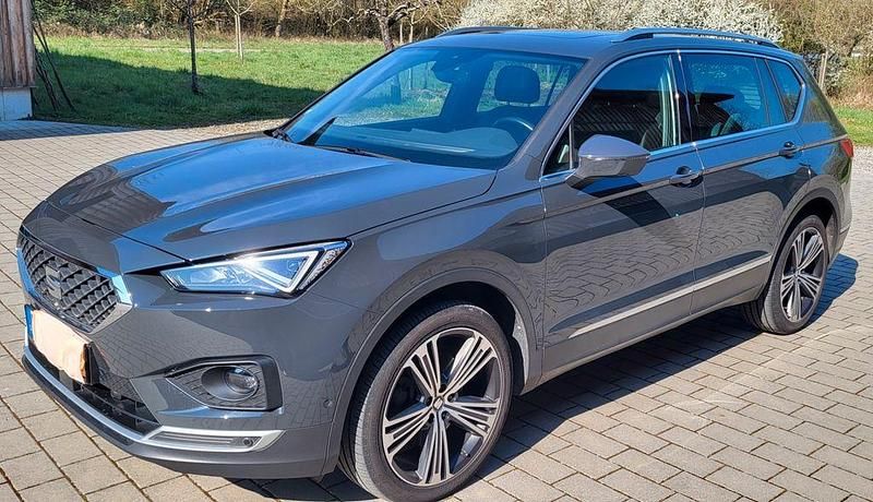 Grau Gebraucht 2020 Seat Tarraco SUV | 27.499 € (Fairer Preis) - Bild 1/4