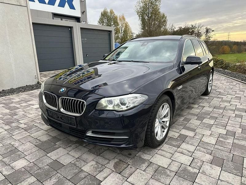 Blau Gebraucht 2013 BMW 525 Performance Kombi | 8.800 € (Guter Preis) - Bild 1/4