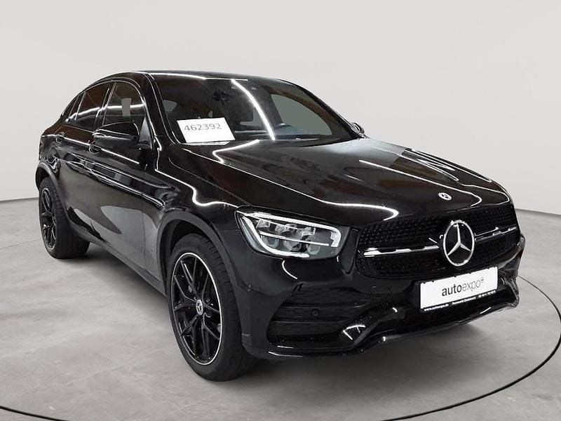 Obsidianschwarz metallic Gebraucht 2022 Mercedes GLC220 AMG line Plus Coupé | 46.490 € (Fairer Preis) - Bild 1/4