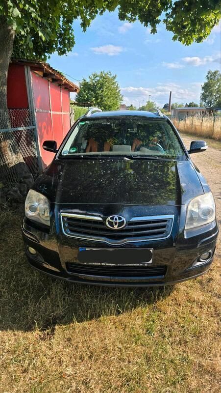 Schwarz Gebraucht 2009 Toyota Avensis Kombi | 3.400 € (Teuer) - Bild 1/4
