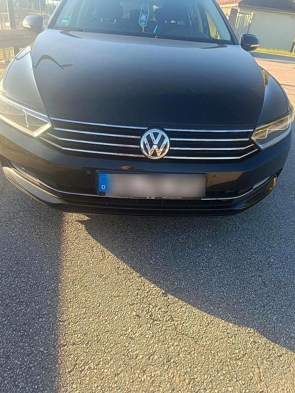 Schwarz Gebraucht 2015 VW Passat Kombi | 7.500 € (Superpreis) - Bild 1/4