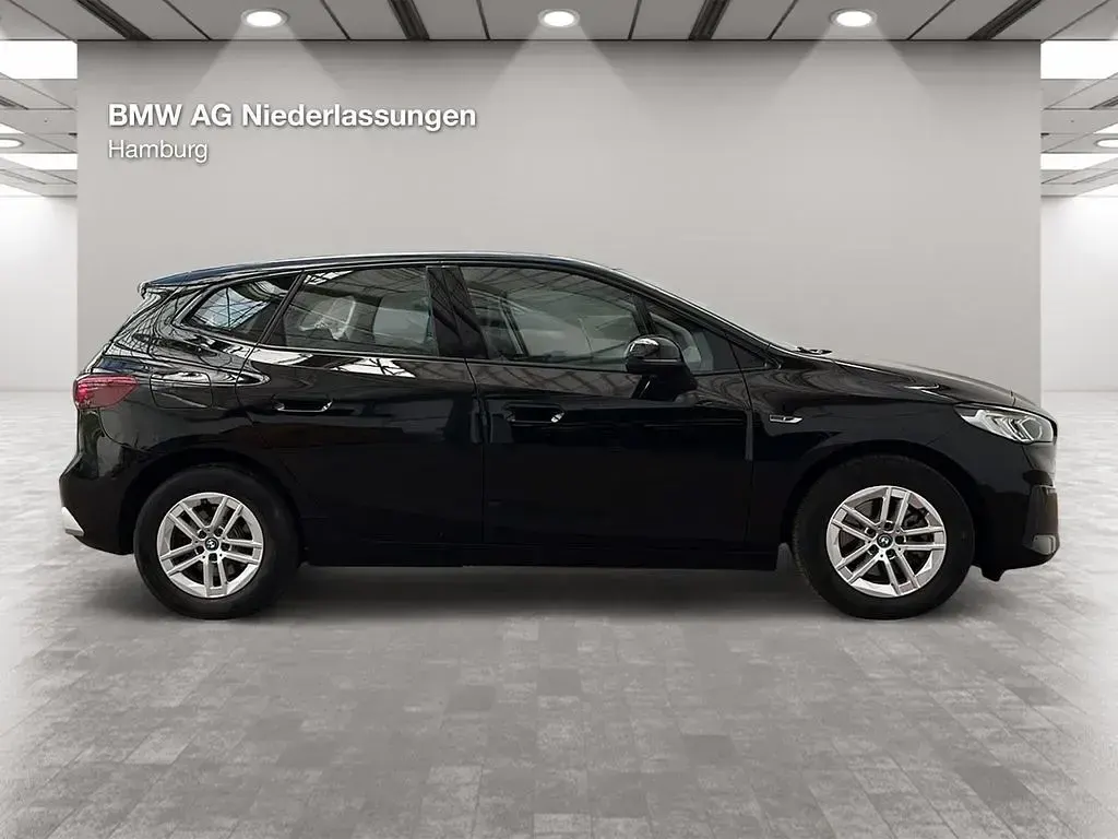 Gebraucht BMW 225 Active Tourer 136 PS (100 kW) 2022 Schwarz Van / Kleinbus