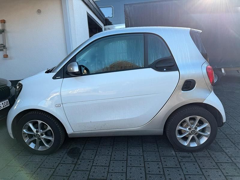 Gebraucht Smart ForTwo Coupé 71 PS (52 kW) 2017 Weiß Coupé