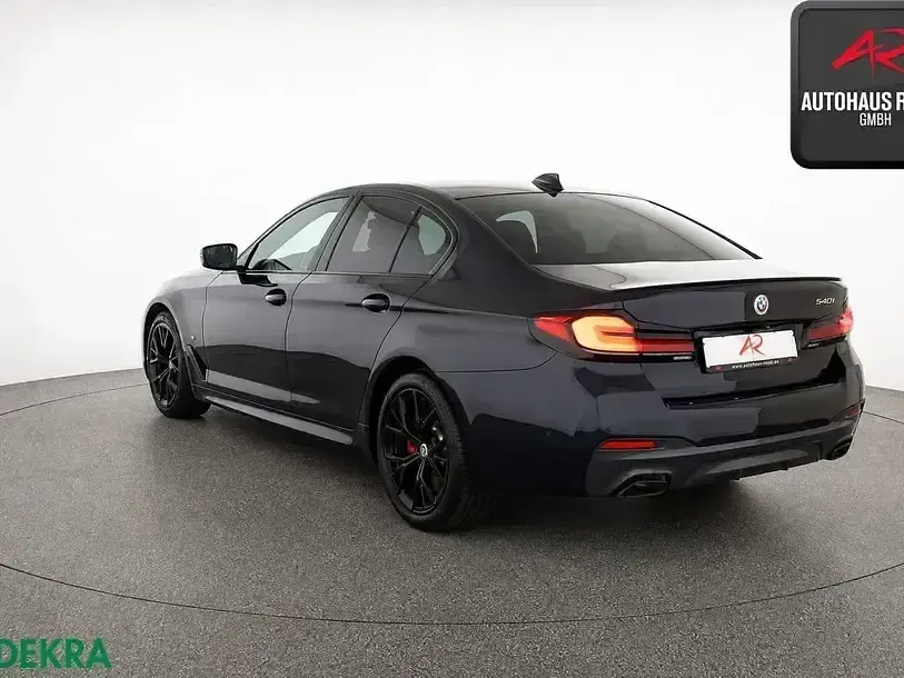 Gebraucht BMW 540 M Sport 333 PS (244 kW) 2023 Schwarz Limousine