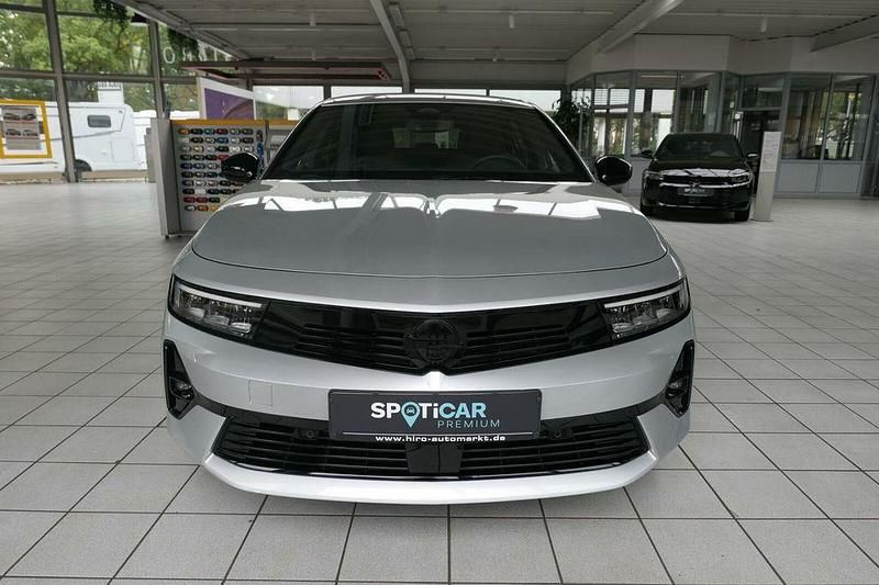 Gebraucht Opel Astra 131 PS (96 kW) 2024 Silber Limousine
