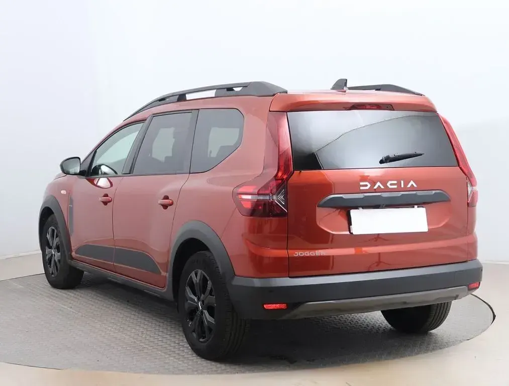 Gebraucht Dacia Jogger 91 PS (66 kW) 2024 Braun Van / Kleinbus