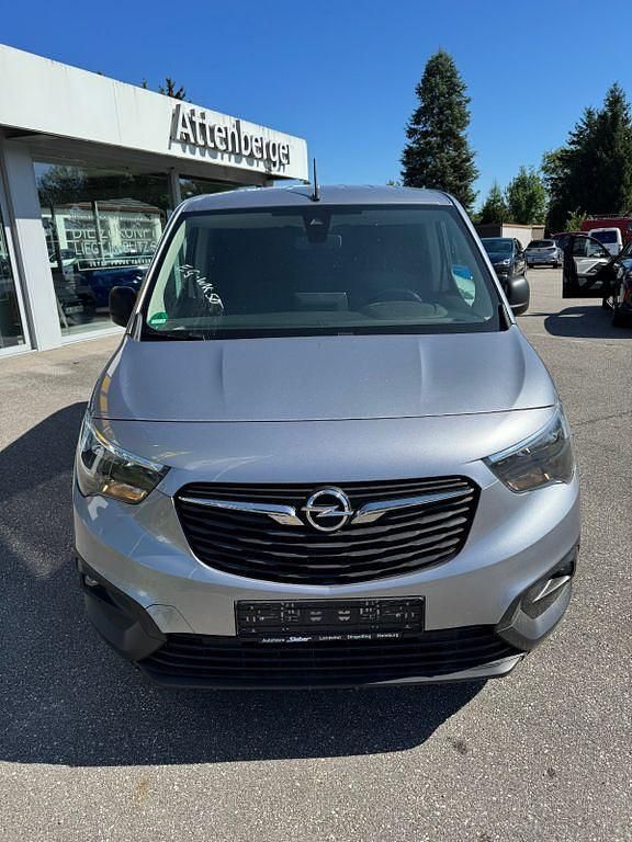 Gebraucht Opel Combo Edition 131 PS (96 kW) 2022 Quartz/artense grey Van / Kleinbus