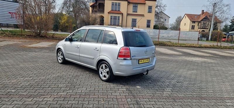 Gebraucht Opel Zafira 140 PS (102 kW) 2006 Silber Van / Kleinbus