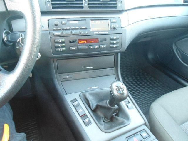 Gebraucht BMW 318 143 PS (105 kW) 2002 Silber Kombi