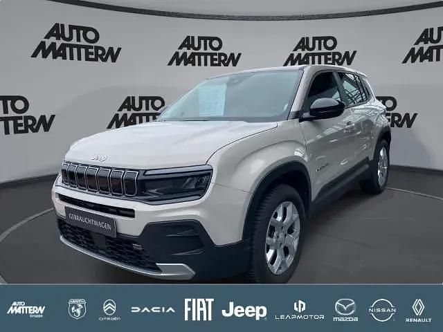 Grau Gebraucht 2024 Jeep Avenger Altitude SUV | 19.849 € (Etwas zu teuer) - Bild 1/4