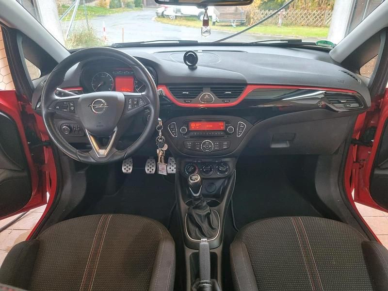 Gebraucht Opel Corsa Color Edition 90 PS (66 kW) 2017 Rot Kleinwagen