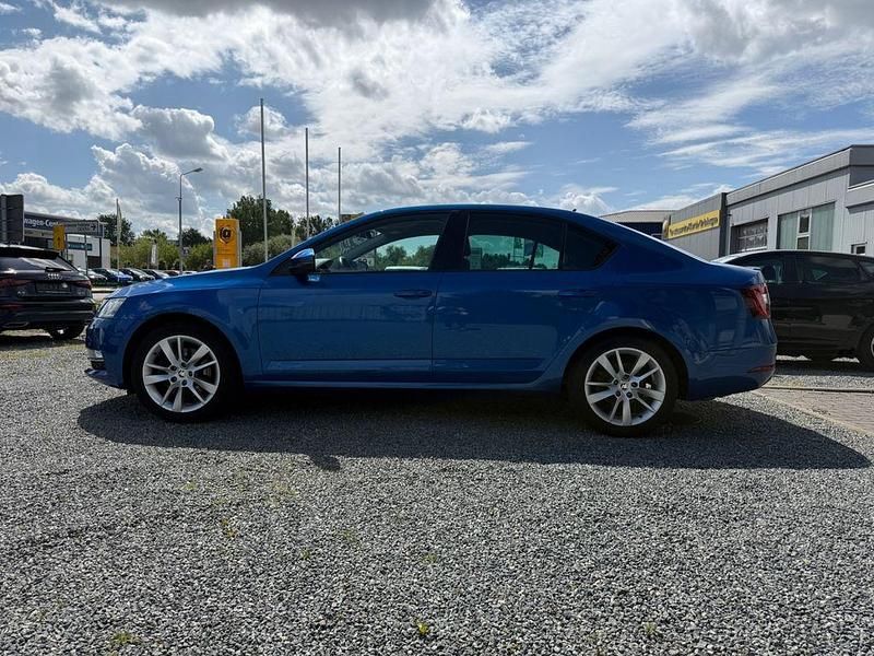Gebraucht Skoda Octavia Style 179 PS (131 kW) 2018 Blau Limousine