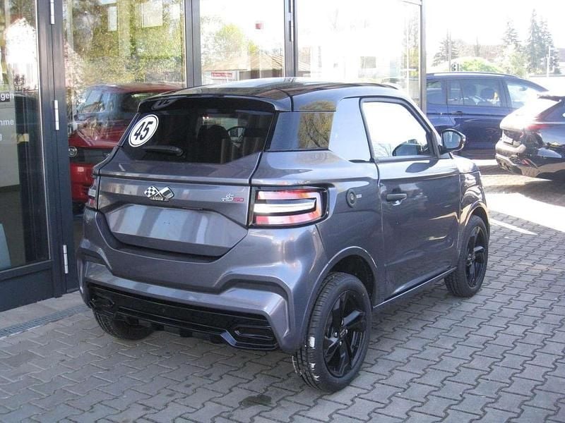 Ny Ligier JS50 2026 Blå Halvkombi