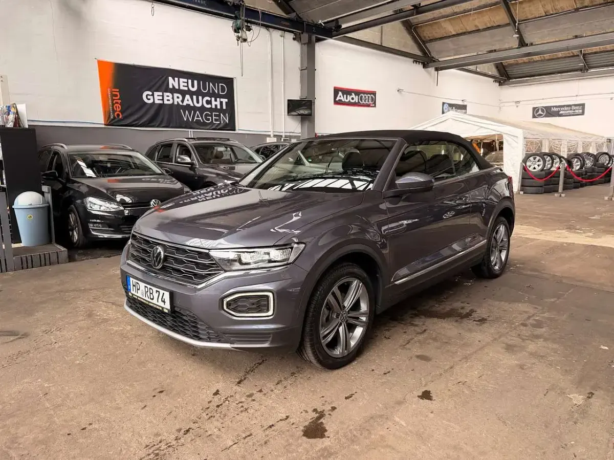 Gebraucht VW T-Roc Cabriolet Style 110 PS (80 kW) 2021 Grau Cabrio