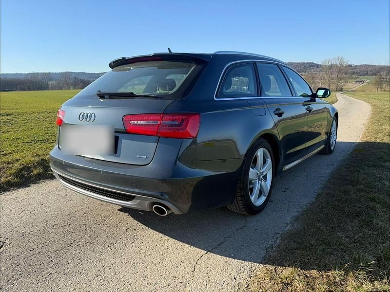 Gebraucht Audi A6 S-Line 245 PS (180 kW) 2014 Blau Kombi