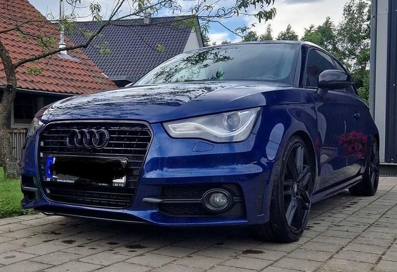 Gebraucht Audi A1 S-Line 105 PS (77 kW) 2011 Blau Kleinwagen