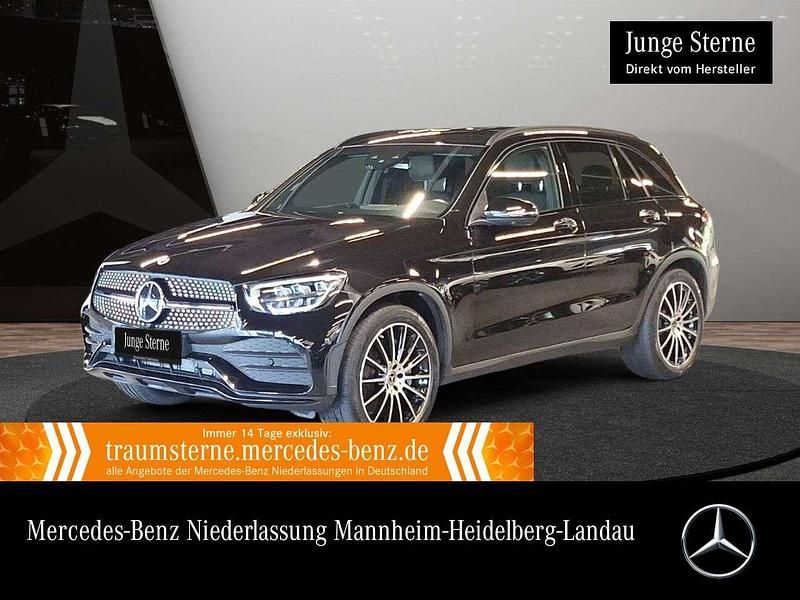 Schwarz Gebraucht 2021 Mercedes GLC300e AMG SUV | 42.890 € (Teuer) - Bild 1/3