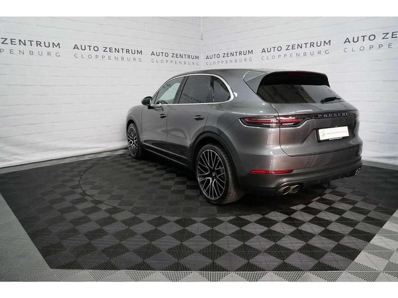 Gebraucht Porsche Cayenne S 441 PS (324 kW) 2018 Grau SUV
