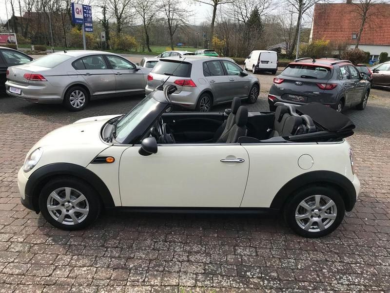 Gebraucht Mini ONE 98 PS (72 kW) 2015 Weiß Kleinwagen