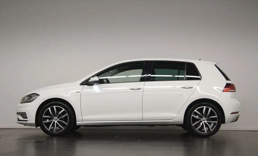 Używany VW Golf VII Join 150 KM (110 kW) 2019 Biały Sedan/Limuzyna