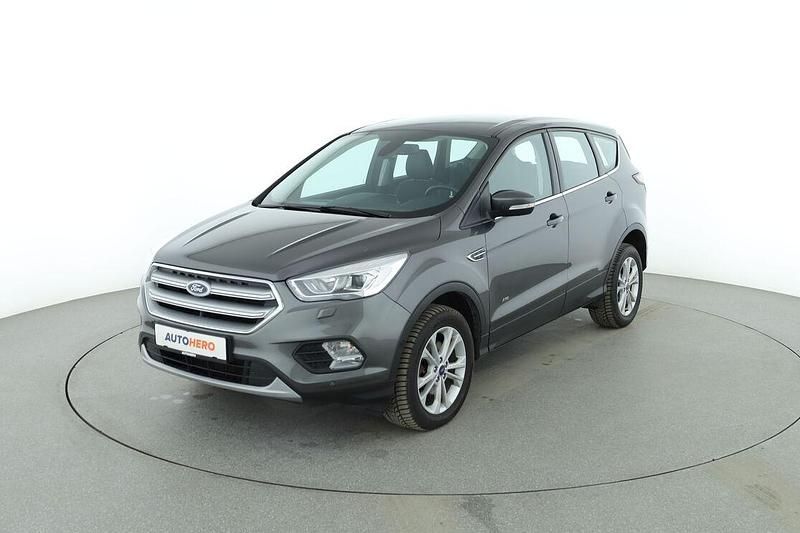 Usado Ford Kuga Titanium 175 HP (128 kW) 2018 SUV