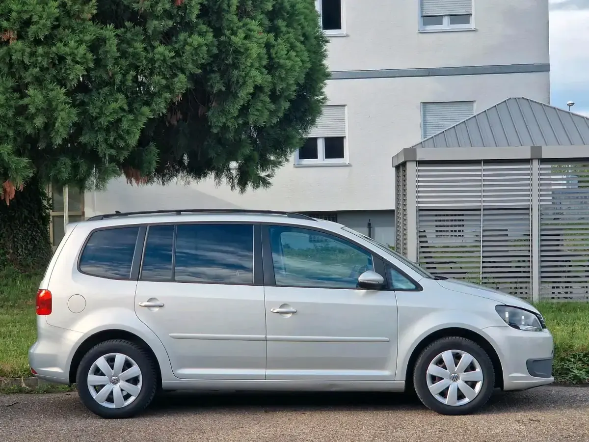 Gebraucht VW Touran 110 PS (80 kW) 2011 Beige Van / Kleinbus