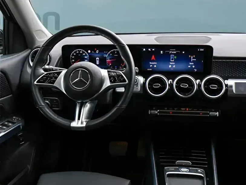 Gebraucht Mercedes GLB200 150 PS (110 kW) 2025 Schwarz SUV