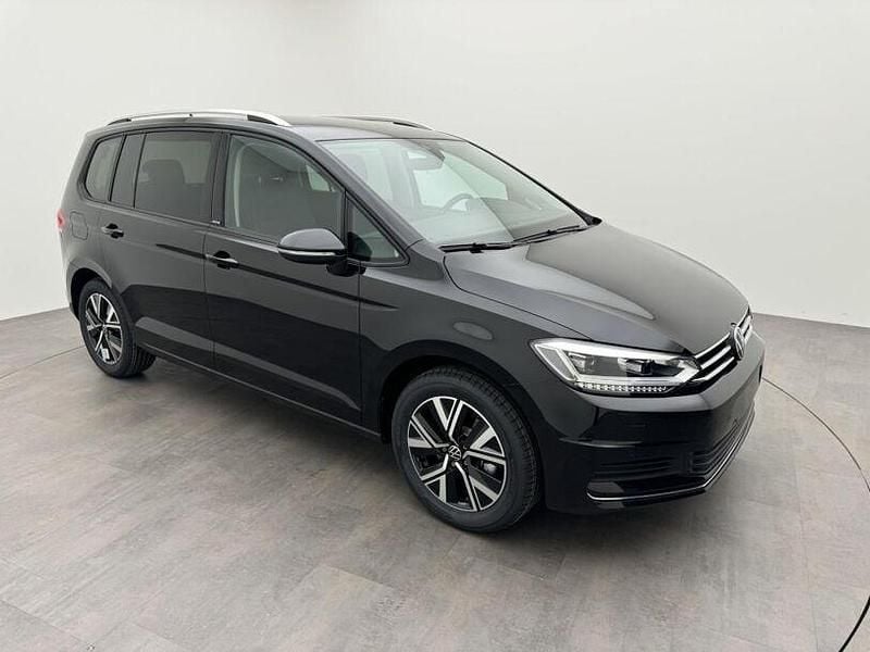 Gebraucht VW Touran Move 150 PS (110 kW) 2025 Schwarz Van / Kleinbus