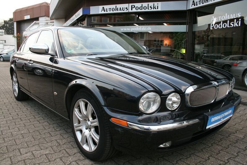 Schwarz Gebraucht 2007 Jaguar XJ6 Executive Limousine | 7.777 € - Bild 1/4